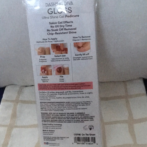 Dashing Diva Gel Nail Strips for Fingers and Toes, with bonus Winky Lux Lip Oil - Picture 5 of 7